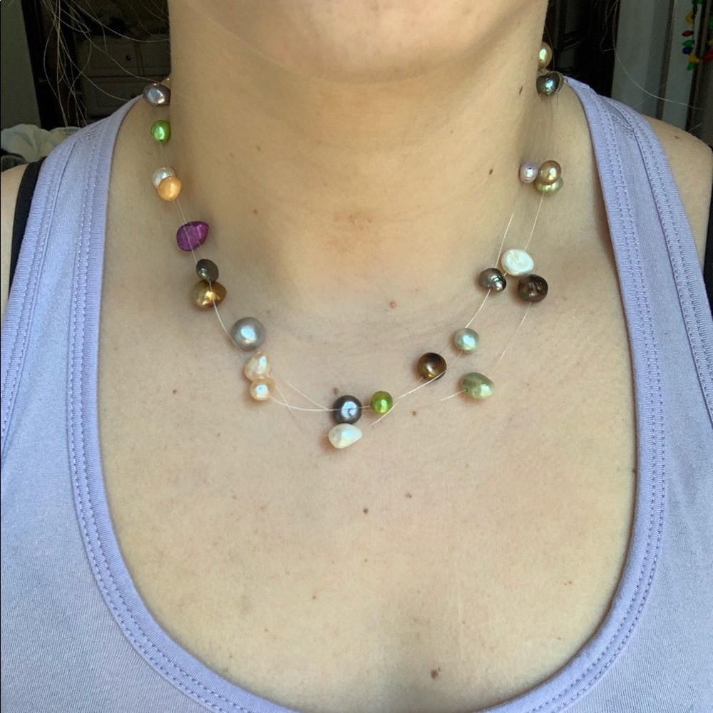 Multi- colored pearl necklace (convertible size)